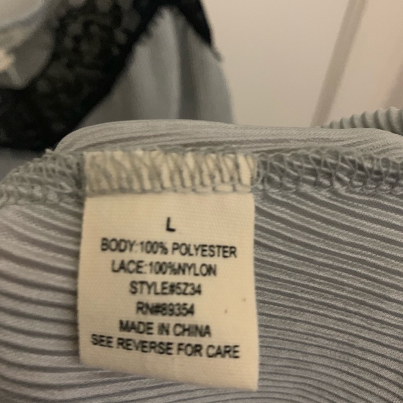 Dress - Picture 7 of 7